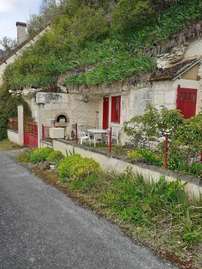 Gite Troglodyte Les Iris Villiers-sur-Loir Exterior foto